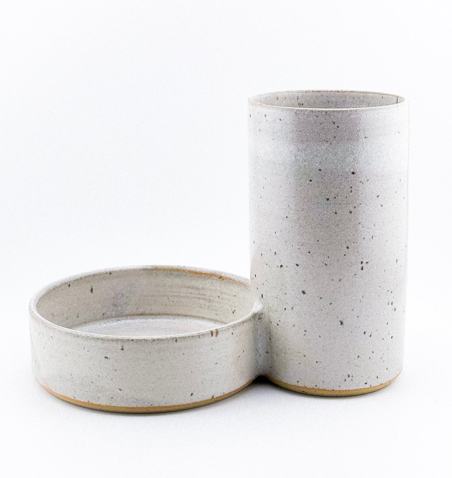 HOLDER1: sand m. lavaprikker