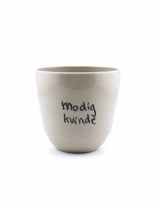KRUS2: modig kvinde